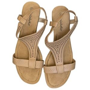 EUC Gegekoko Boho T-Strap Wedge Sandals